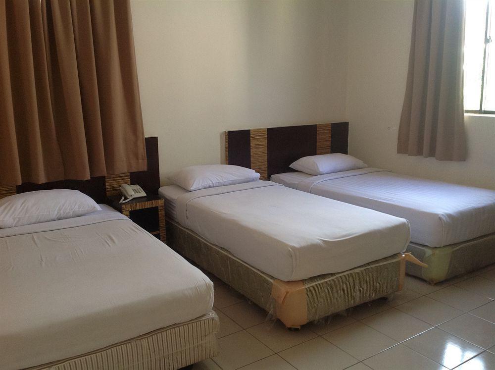 Hotel Traveller Kota Kinabalu Dış mekan fotoğraf