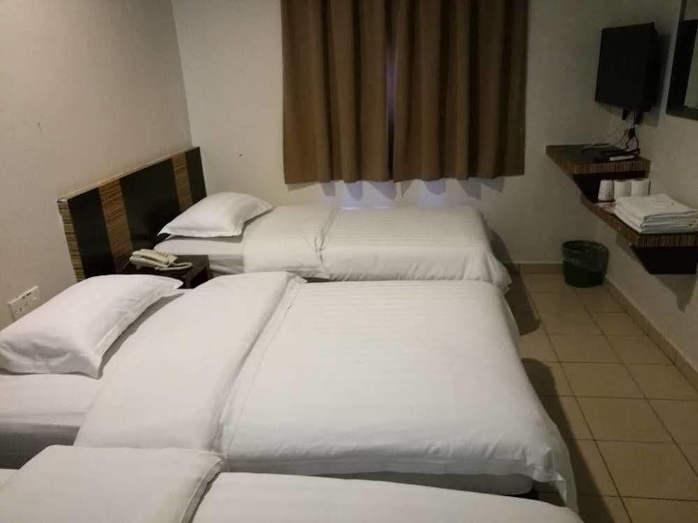 Hotel Traveller Kota Kinabalu Dış mekan fotoğraf
