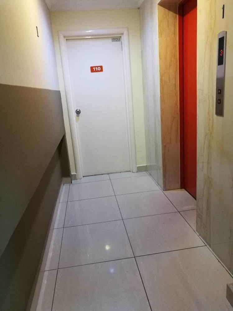 Hotel Traveller Kota Kinabalu Dış mekan fotoğraf